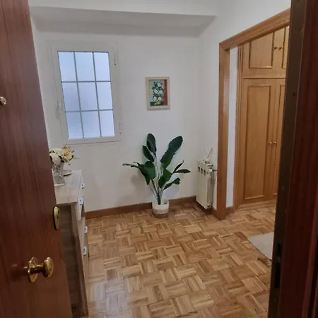 El Camino Apartment Burgo